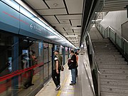 往韦曲南站站台（2022年5月）
