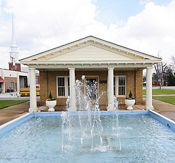 Robert Quillen Office and Library.jpg