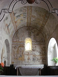 Fresques dans l'église de Saint-Maurice-sur-Loire.