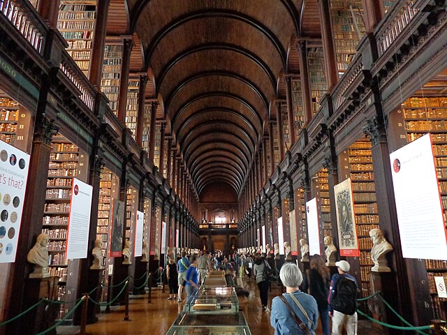http://upload.wikimedia.org/wikipedia/commons/thumb/5/55/Trinity_College_Library_02.JPG/640px-Trinity_College_Library_02.JPG