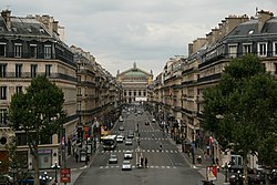 Blick vom Palais du Louvre auf die Opéra Garnier