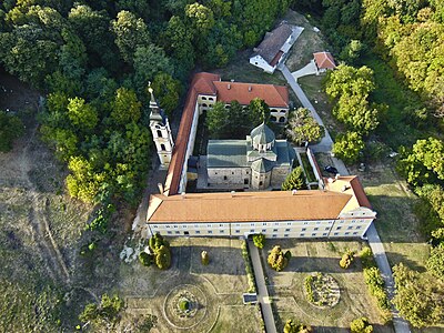 Manastir Novo Hopovo na Fruškoj gori