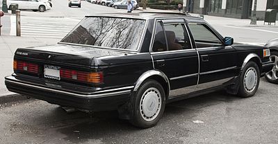 400px-1987_Nissan_Maxima_rear.jpg
