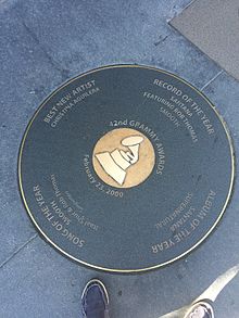 A circle plateau with the winners of the most notable categories located in downtown Los Angeles 2000 Grammy Awards Plateau in downtown LA.jpg