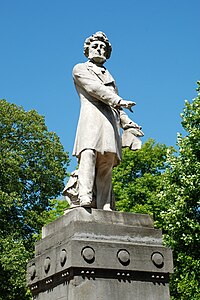 Statue d'Alexandre Gendebien, square Frère-Orban