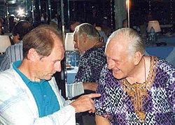 Бу Линдгрен (слева) и Норман Маклауд на конгрессе PCCC, Бенидорм 1990.