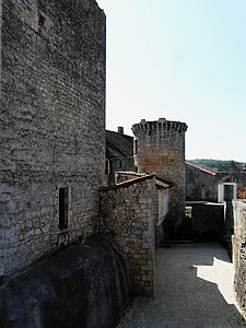 Im Innern der Burg von Les Bernardières