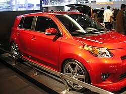 250px-Scion_xD_at_Chicago_Auto_Show,_2007.JPG