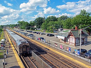 Waldwick, NJ, train station from pedestrian bridge.jpg