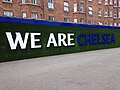 We Are Chelsea à l'entrée du stade