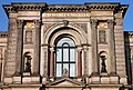 El portal sobre la entrada de la Bibliotheca Augusta (HAB)