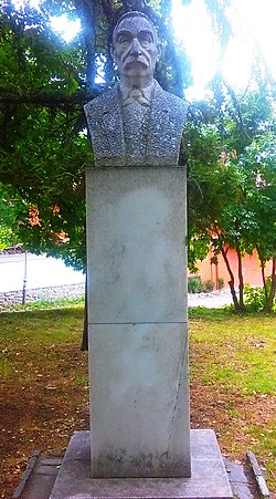 Паметник в Карлово