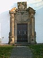 Portal der Kreuzkapelle in Altenbeken (erbaut 1669) Using 51° 45′ 46,5″ N, 8° 55′ 39,2″ O51.7629118.92755