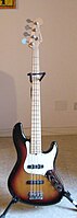 Fender Jazz Bass American Deluxe.JPG