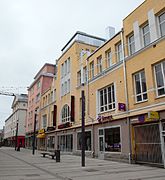 Kauppurienkatu 13.