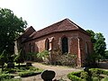 Kirche mit Friedhof, Mausoleum