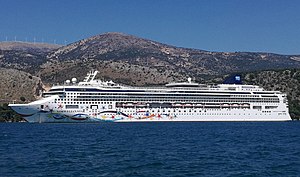 NorwegianStarArgostoli.jpg