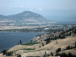 English: A view from the south of Penticton, B...