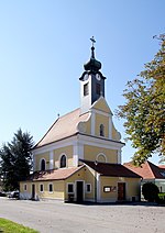 Filialkirche St. Barbara (1693) zu Pettendorf (Pfarrgemeinde Hausleiten)