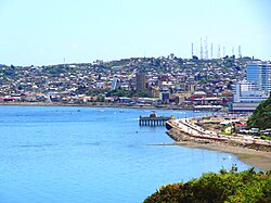 Puerto Montt e parte della sua baia