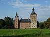 Kasteel van Beusdael, uitgezonderd het portaal, en het ensemble gevormd door het kasteel en het omliggende terrein