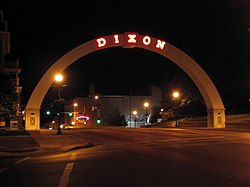 The Dixon Memorial Arch.