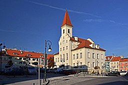 Rådhuset och marknadstorget i Trzebnica.