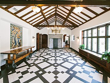 Photo of the dining room at Willowdale Estate