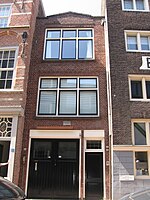 Wijnstraat 67, Dordrecht. Hier woonde Bas Veth.