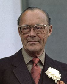 Princ Bernhard v roce 1976