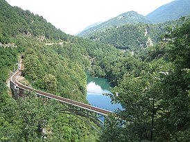 Ruinacci-Viadukt около Camedo