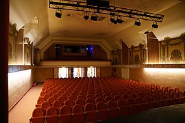 Salle des fêtes.