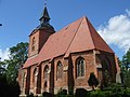 Kirche mit Grabstelen 18./19. Jh. und Grabstätte L. Arndt auf dem Friedhof