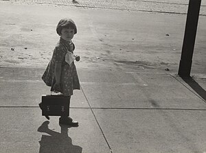 Girl carrying her father's lunch pail, Omaha 1...