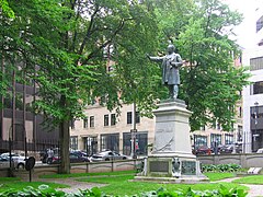 Estatua de Joaseph Howe en el Patio de la Corte