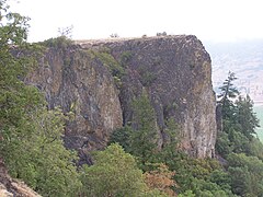 Cliffs on Lower Table Rock