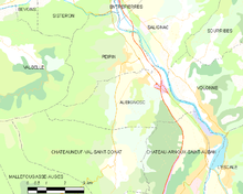 Carte élémentaire montrant les limites de la commune, les communes voisines, les zones de végétation et les routes