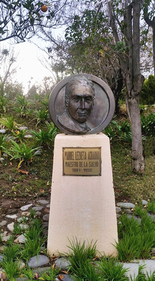 Monumento en honor a Manuel Lezaeta