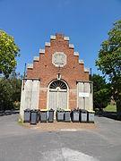 La guérite à l'entrée de la fosse.