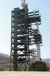 Unha-3 space launch vehicle at Sohae Satellite Launching Station North Korean Unha-3 rocket at launch pad.jpg