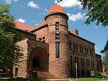 The Richardsonian Romanesque Pillsbury Hall (1889) is one of the oldest buildings on the University of Minnesota Minneapolis campus. Pillsbury Hall.jpg