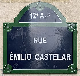 Voir la plaque.