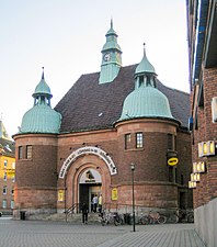 Saluhallen på Föreningsgatan (1904).