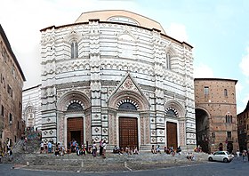 Image illustrative de l’article Piazza San Giovanni (Sienne)