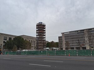 Место строительства будущего мемориала Дуайта Д. Эйзенхауэра в центре Вашингтона, округ Колумбия 09.jpg