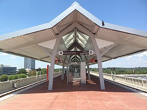 Spring Hill Metro platform 2.jpg