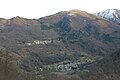 Lercoul, vue sur la vallée de Siguer. Au fond de la vallée, le village de Siguer ; en face Gestiès.