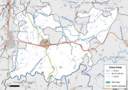 Carte en couleur présentant le réseau hydrographique de la commune