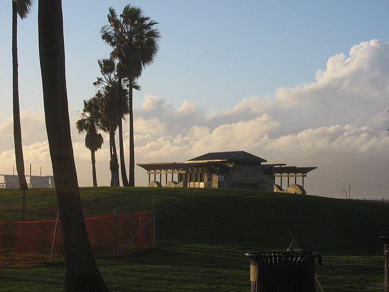 File:Building at sunset Venice Beach.JPG