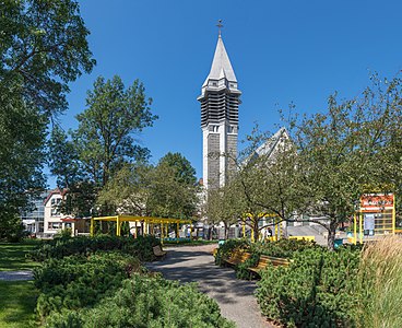 La place Maizerets, près de l'église Saint-Pascal-des-Maizerets, à Québec